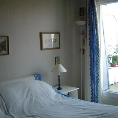 Le Clos Des Carmes Bordeaux